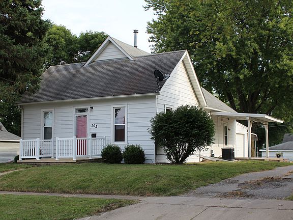 3rd image of 305 W 1st Ave