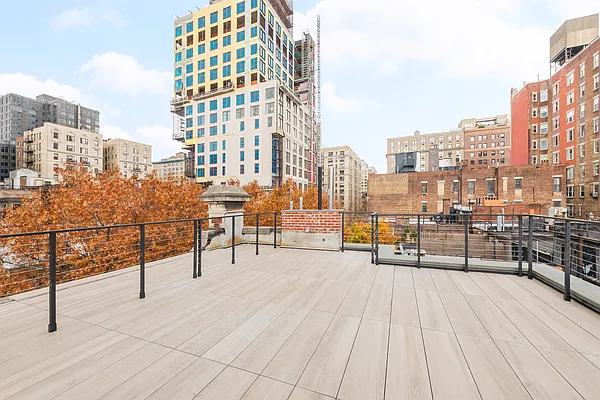 Sold by Vandenberg | media 12