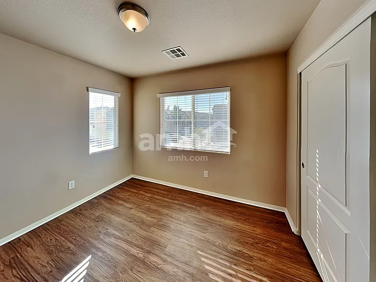 10382 September Flower St — Photo 13
