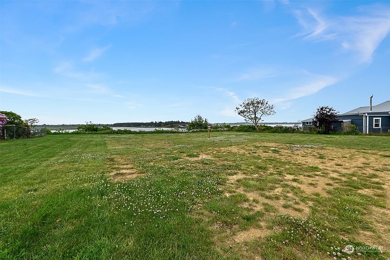 2nd image of 16 Whalebone Way