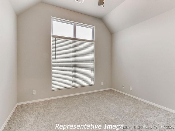 5th image of 14745 S College Pl