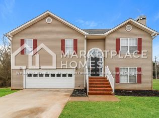 5004 Farmbrook Ln, Gainesville, GA 30507