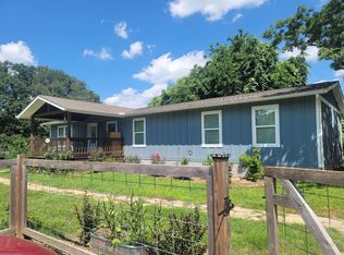 1029 Old McDade Rd #B, Elgin, TX 78621