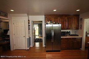 4th image of 3017 South Ct