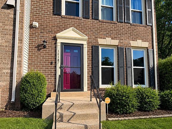 2nd image of 14187 Royal Oak Ln