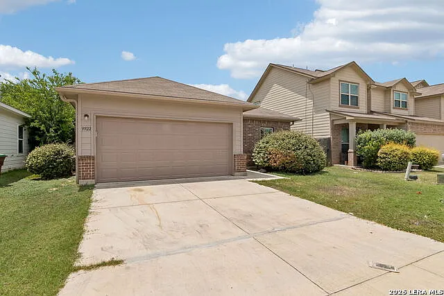 9922 Belmore Cv — Photo 1