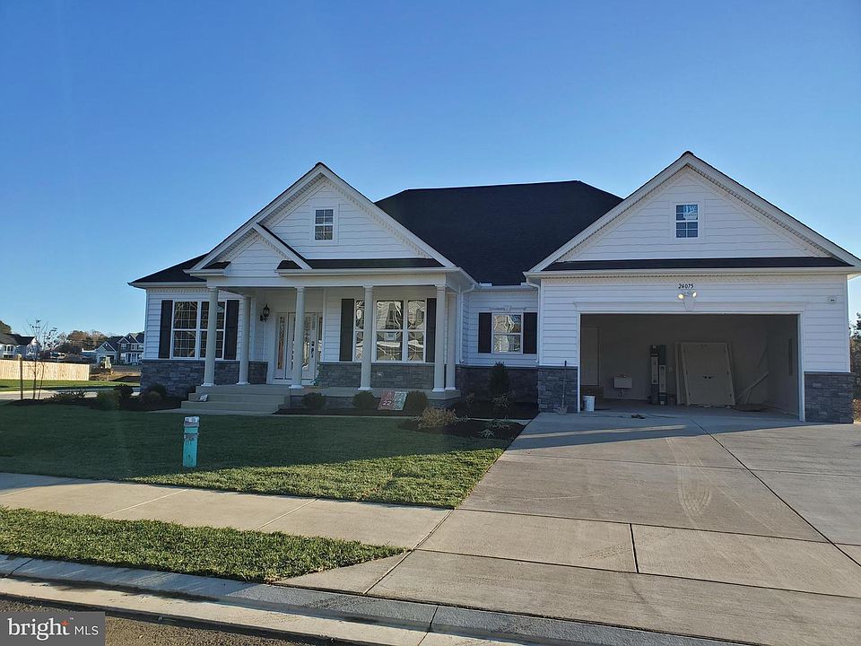1st image of 24075 Woodmore Dr
