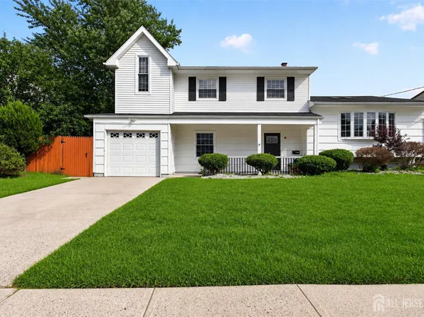 19 Joel Pl, Iselin, NJ 08830
