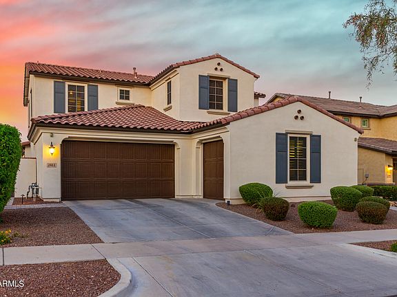 3rd image of 2411 N ACACIA Way