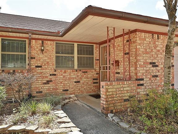 4th image of 2506 Droxford Dr