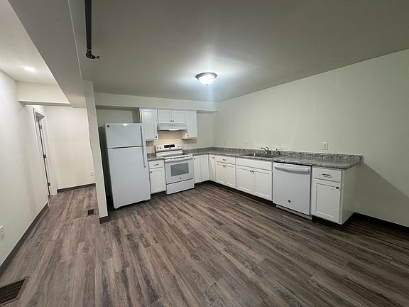 4th image of 191 E Housatonic St #C