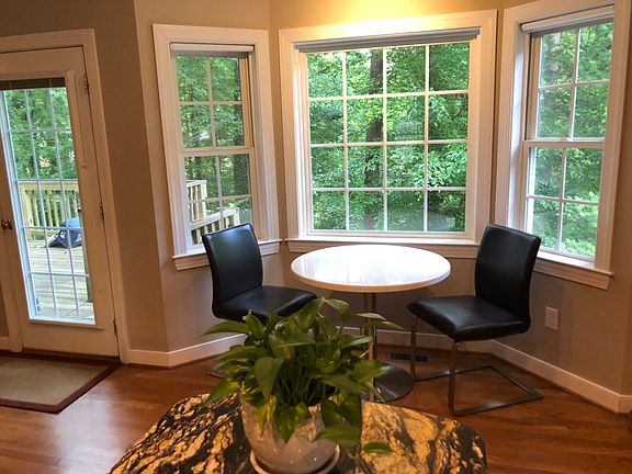 5th image of 2301 Penrose Dr