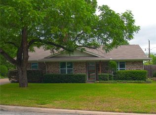 1218 Plattner Dr, Grand Prairie, TX 75050