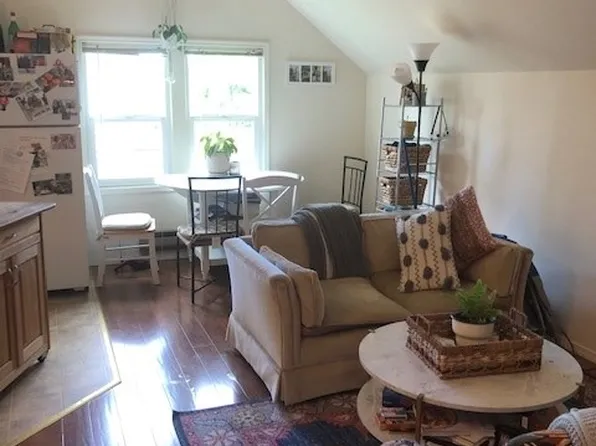 Greenlake Apt - Casal Properties - 7, 7432 4th Ave NE, Seattle, WA 98115