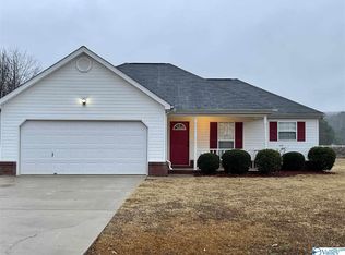 115 Castleridge Dr, New Market, AL 35761