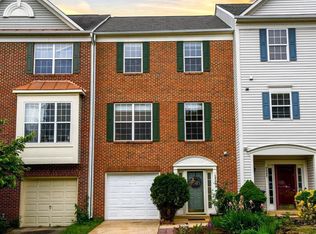 2444 Laura Mark Ln, Herndon, VA 20171
