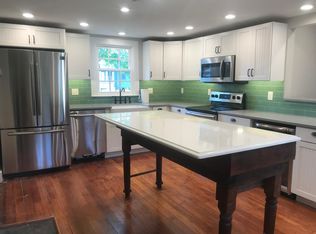 98 Harbor St #1, Branford, CT 06405
