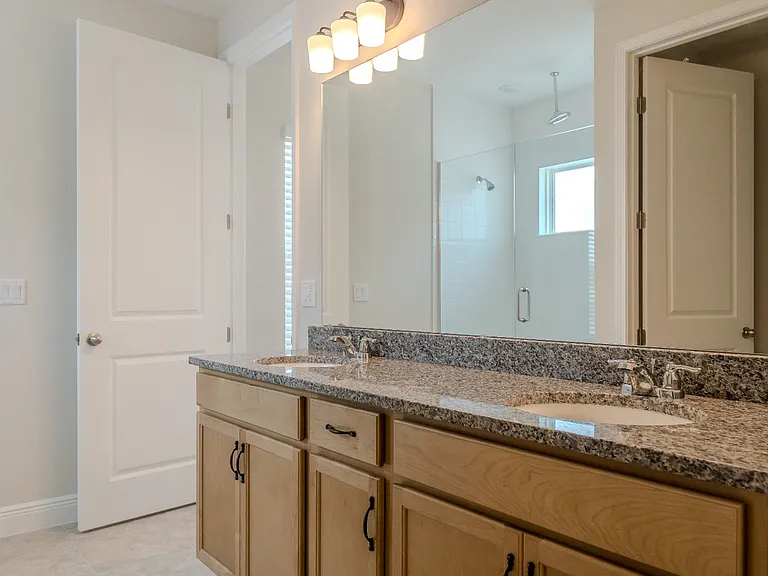 16705 Victoria Grove Aly — Photo 32