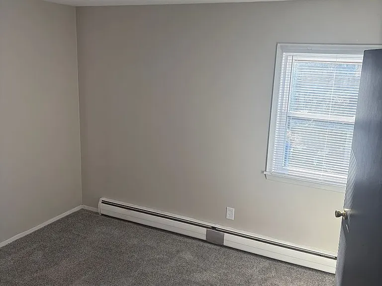3320 Grand Ave S — Photo 3