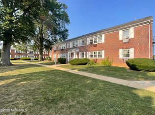 52 Stonehurst Blvd APT C, Freehold, NJ 07728