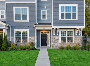 128 E Main St, Cary, IL 60013