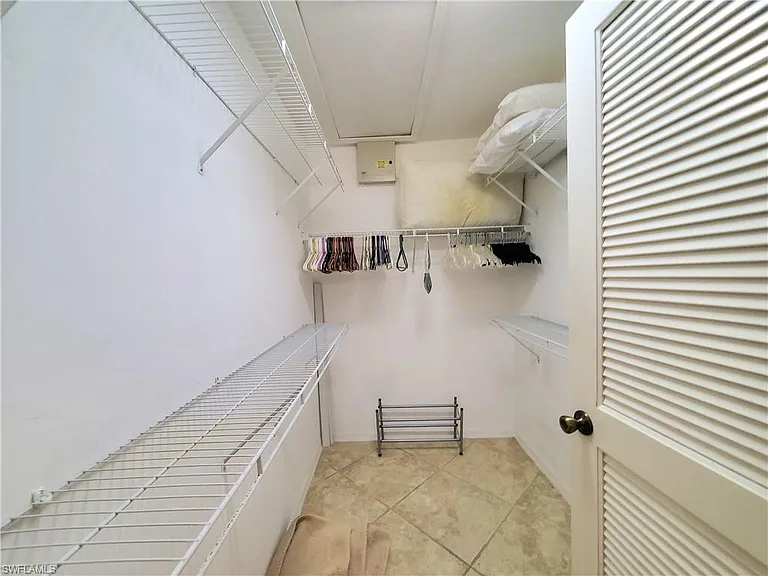 992 Marblehead Dr — Photo 17