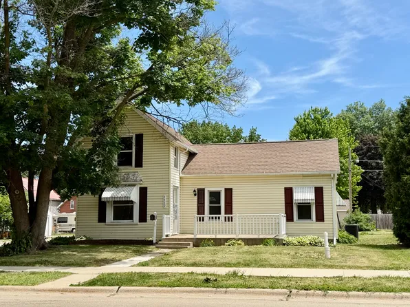 1112 6th Ave, Sterling, IL 61081