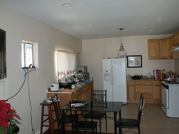 2nd image of 839 W 69th St