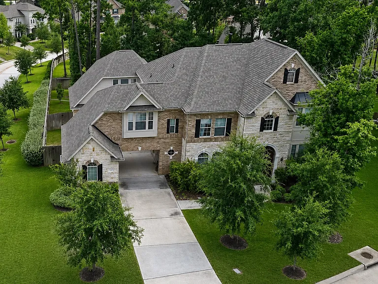 4 Evanhill Ct — Photo 1