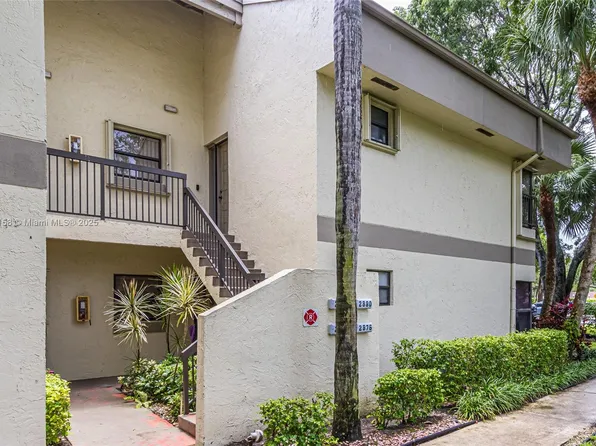 2880 Carambola Cir S #2071, Coconut Creek, FL 33066