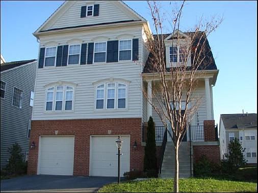 2nd image of 13108 Commodore Ln
