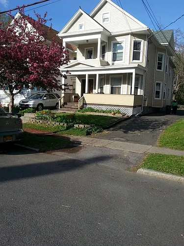 17 Ten Eyck Ave Photo 1