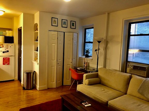 4th image of 208 E 28th St APT 2-C