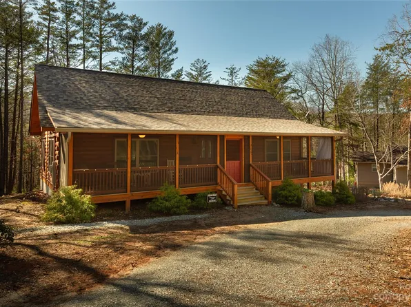 116 Hilltop Ct, Lake Lure, NC 28746