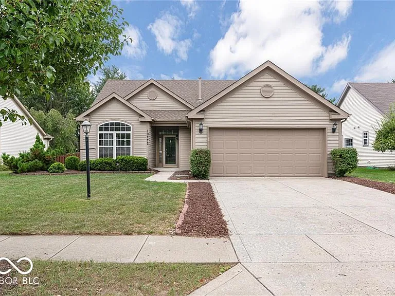 10272 Lakeland Dr — Photo 2