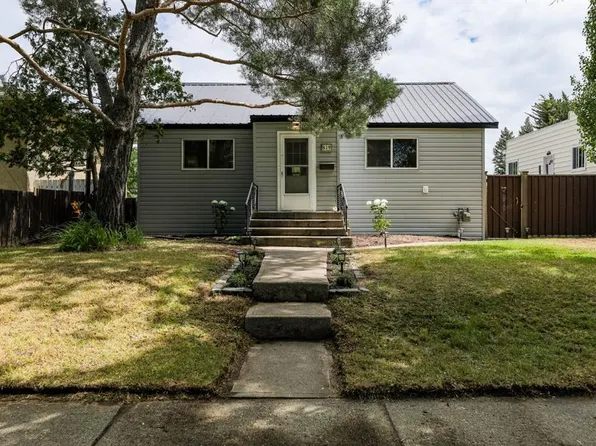 819 W 5th St S, Lethbridge, AB T1J 2C5