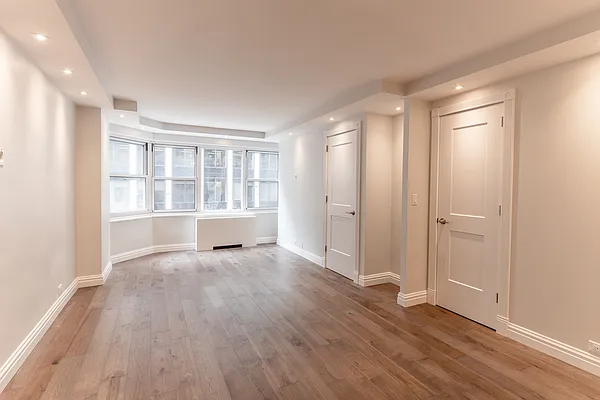 Rented by Samuel Realty Group LLC | media 2