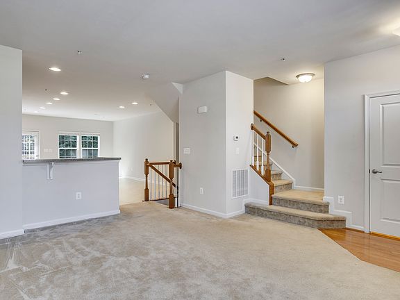 3rd image of 11677 Emerald Green Dr