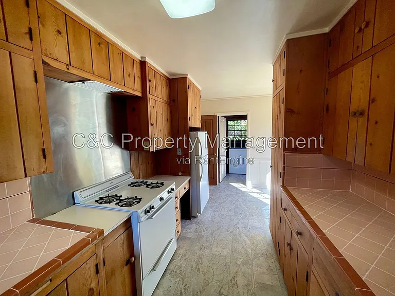 8210 El Camino Estrada — Photo 16