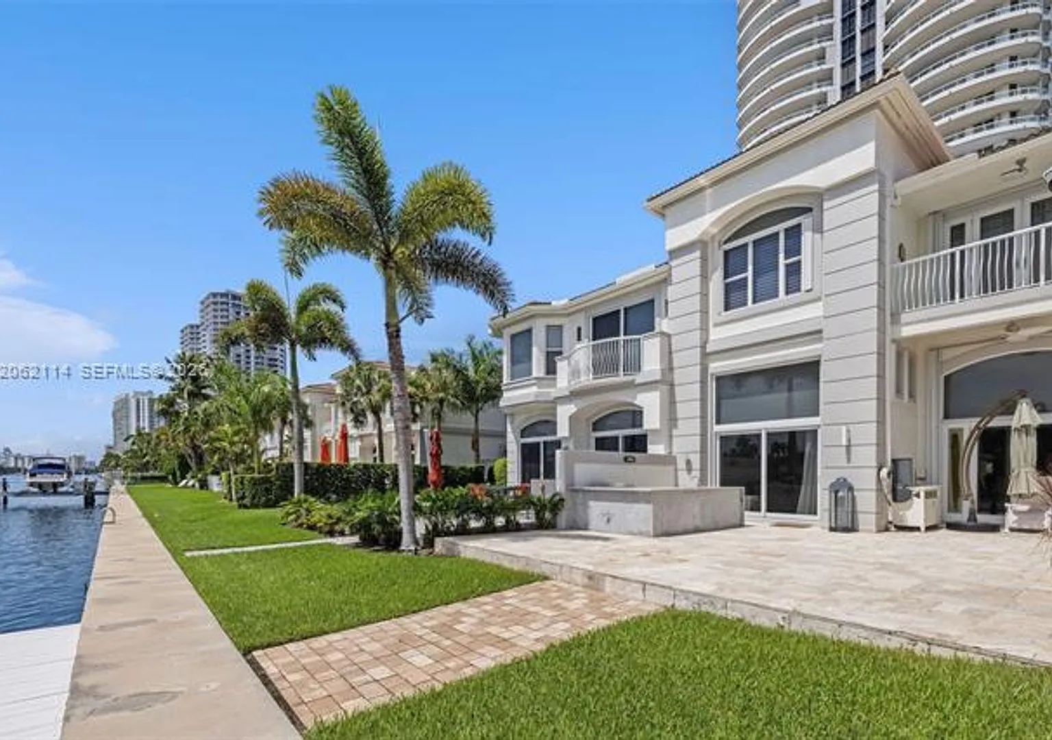 21103 NE 38th Ave # 21103, Aventura, FL 33180 — Photo 2