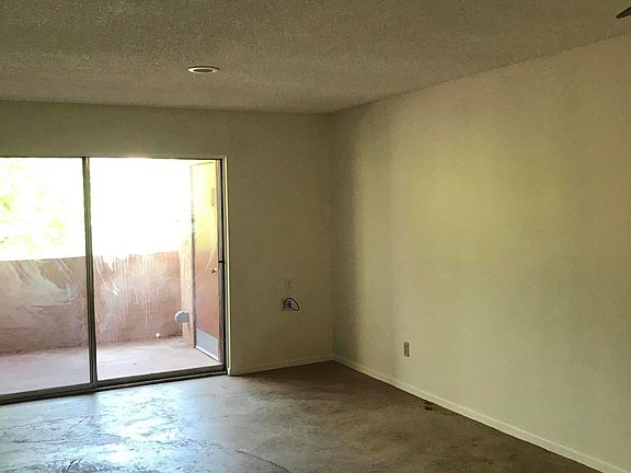 5th image of 540 N May St APT 2117