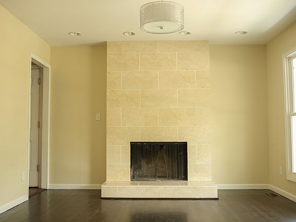 4th image of 710 Sherwood Dr