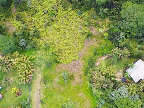2nd image of Wahi Heiau Pl