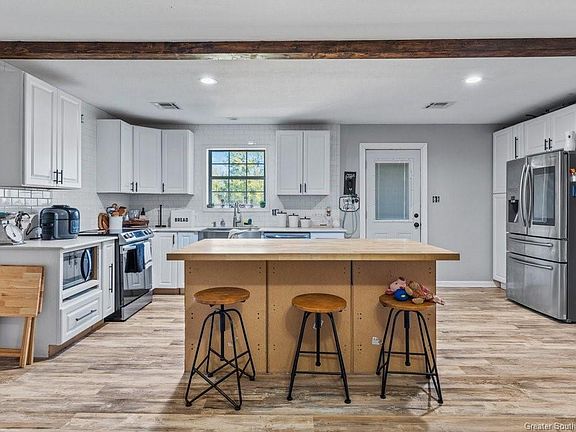 4th image of 2761 Miller Dr