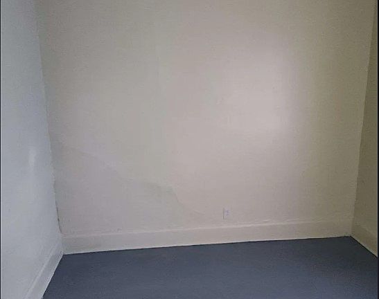 3rd image of 153 Fernwood Ave #1
