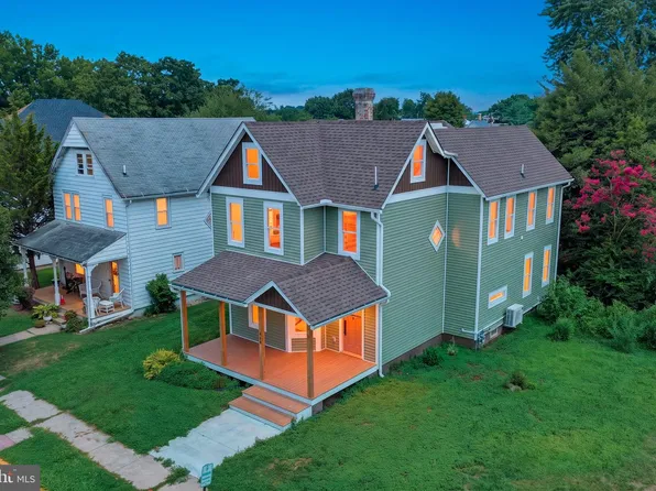 410 West St, Clayton, DE 19938