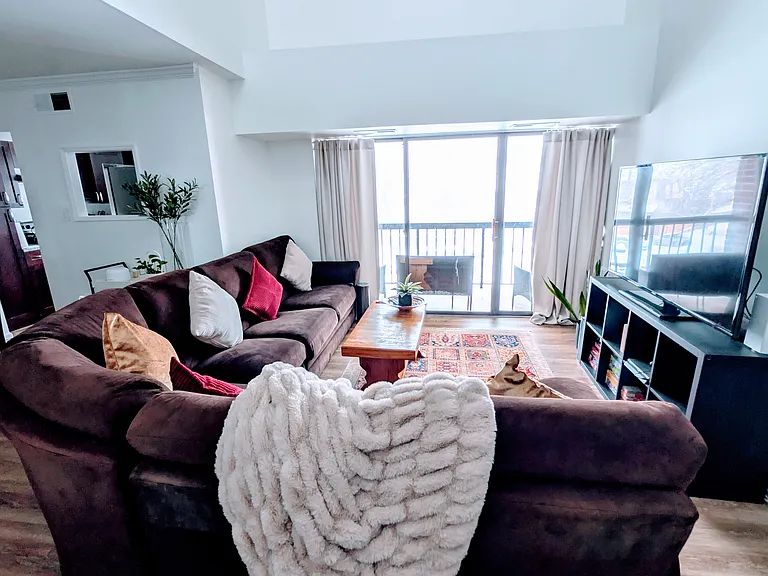 15712 Dorset Rd #301 — Photo 6