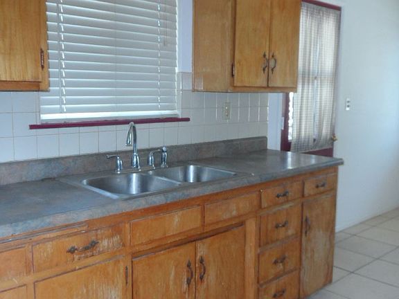 2nd image of 36836 Almaden Ave
