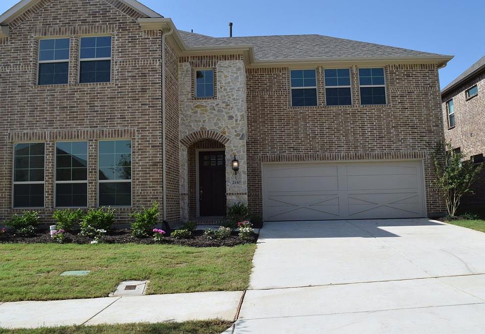 1st image of 2110 Remington Dr