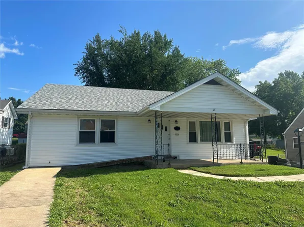 9431 Flora Ave, Saint Louis, MO 63114